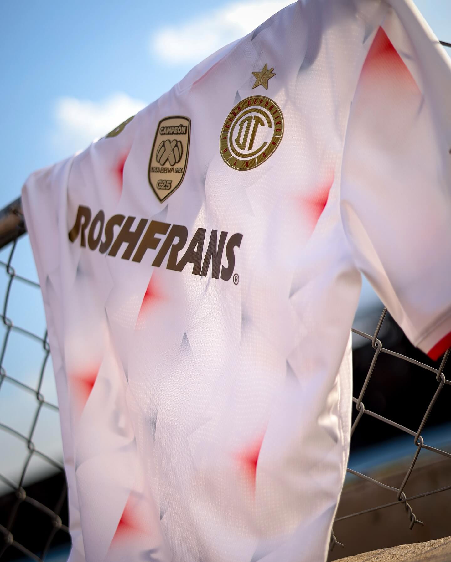 Camisas do Toluca 2025-2026 são lançadas pela New Balance