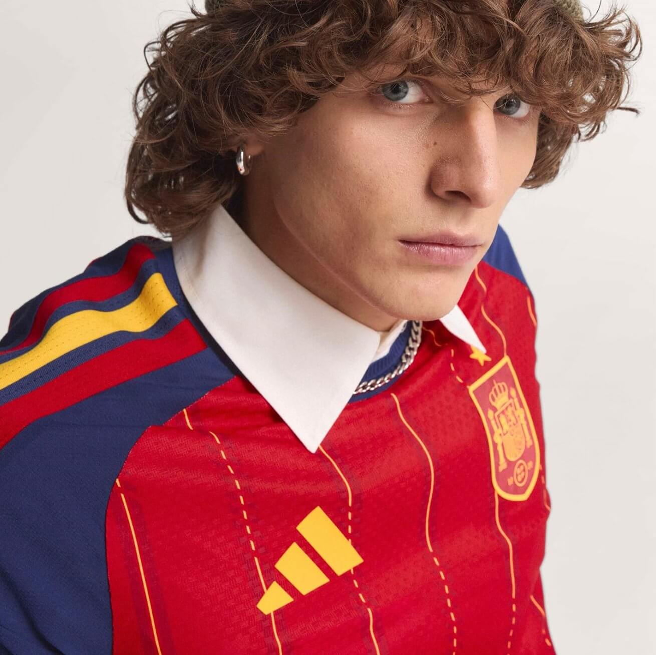 Camisa titular da Espanha 2026-2027 adidas