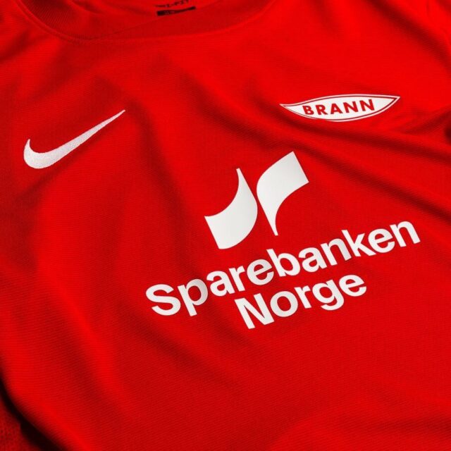 SK Brann lança camisa para a UEL 2025-2026