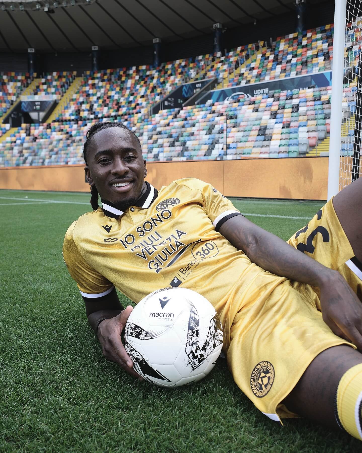 Terceira camisa da Udinese 2025-2026 Macron