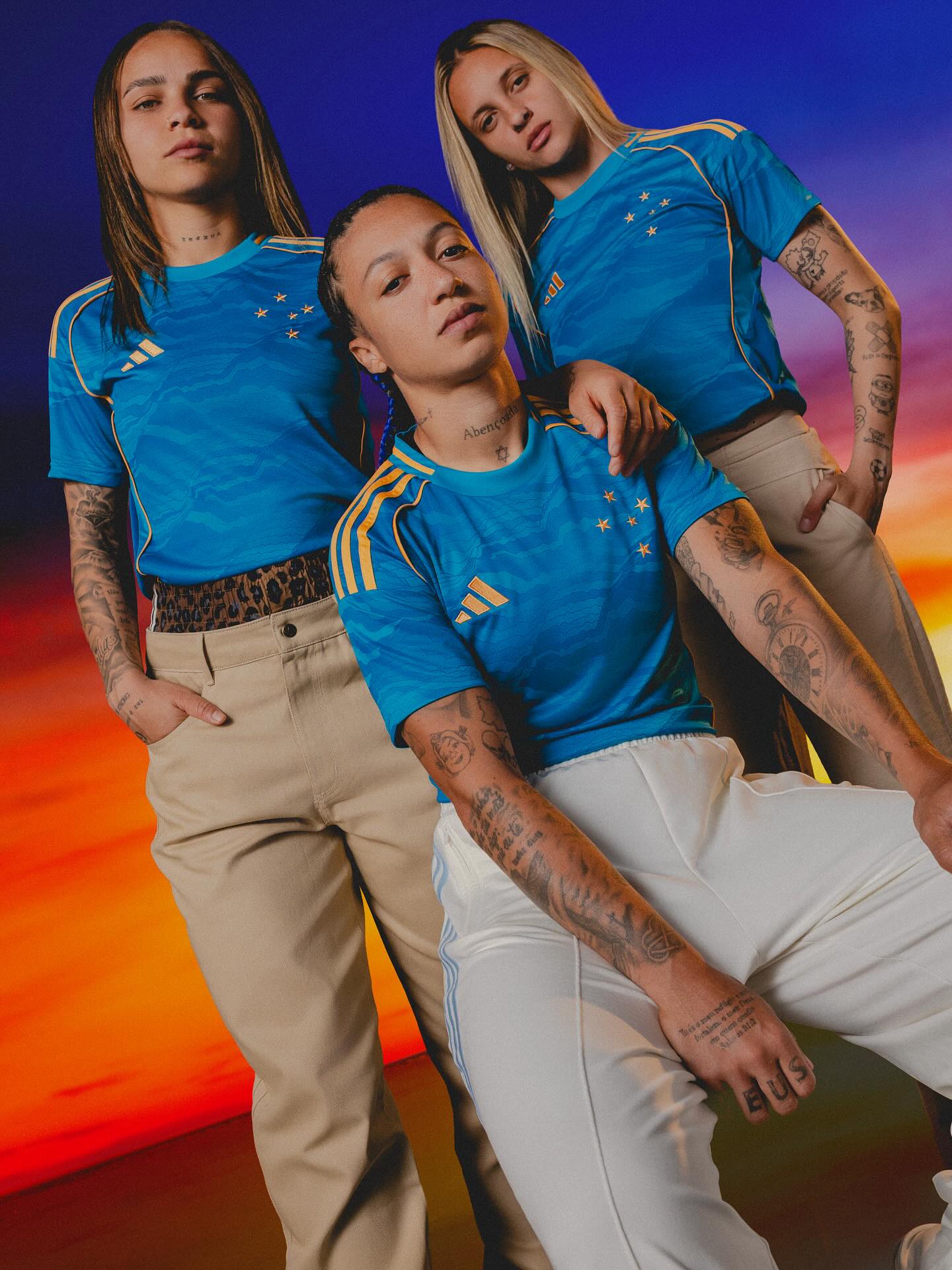 Terceira camisa do Cruzeiro 2025-2026 é lançada pela adidas
