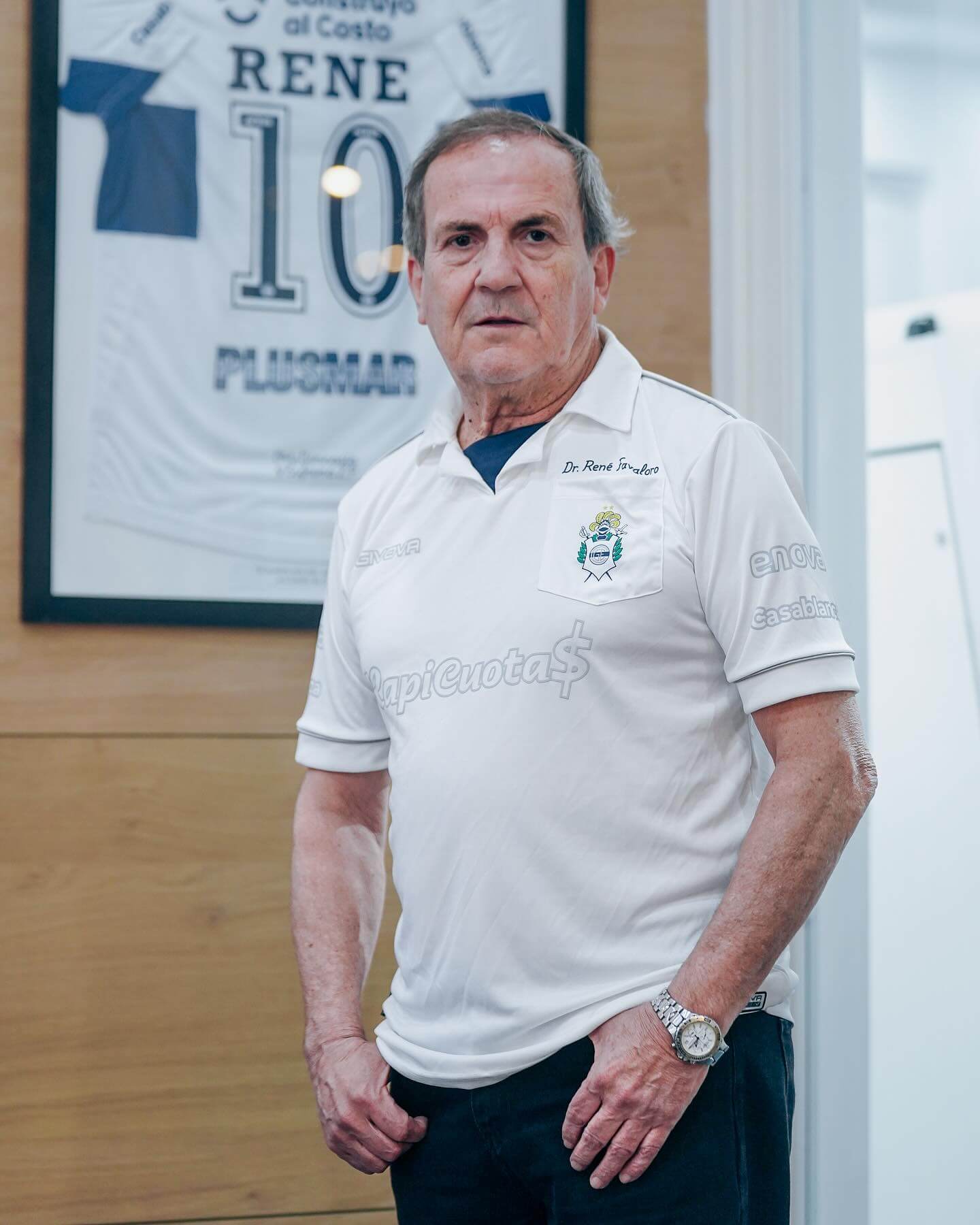 Gimnasia La Plata lança cápsula Wolf Heart em homenagem a René Favaloro