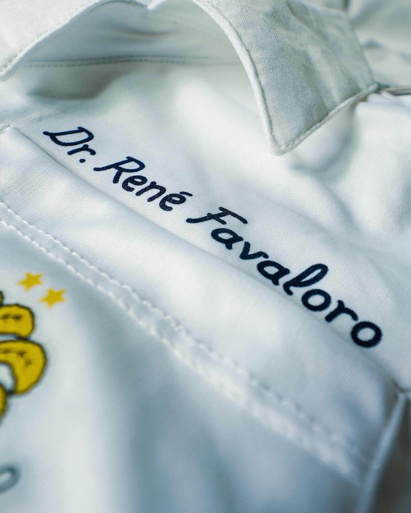 Gimnasia La Plata lança cápsula Wolf Heart em homenagem a René Favaloro