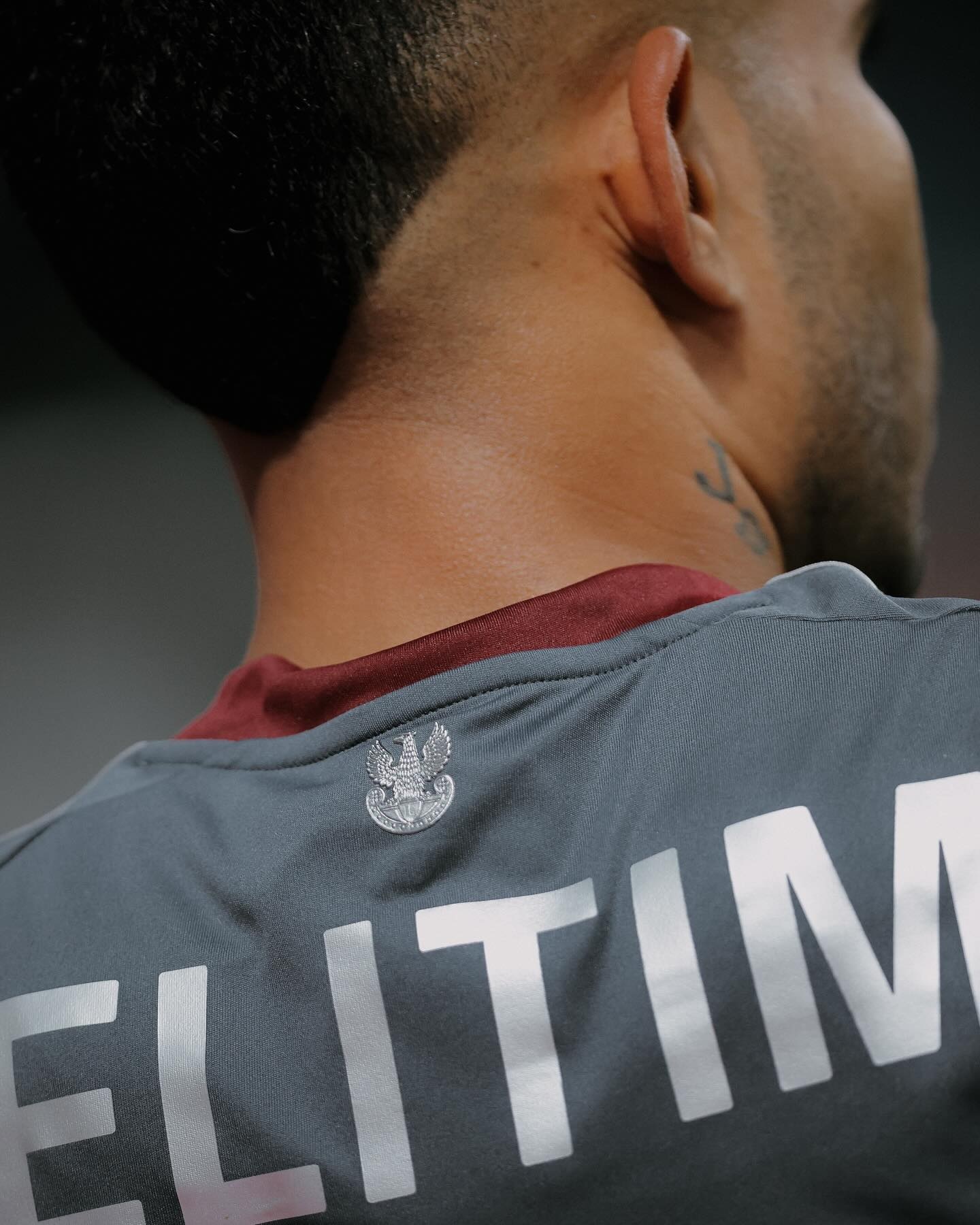 Terceira camisa do Legia Varsóvia 2025-2026 é apresentada pela Adidas