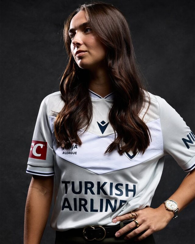 Camisas do Melbourne Victory 2025-2026 são lançadas pela Macron