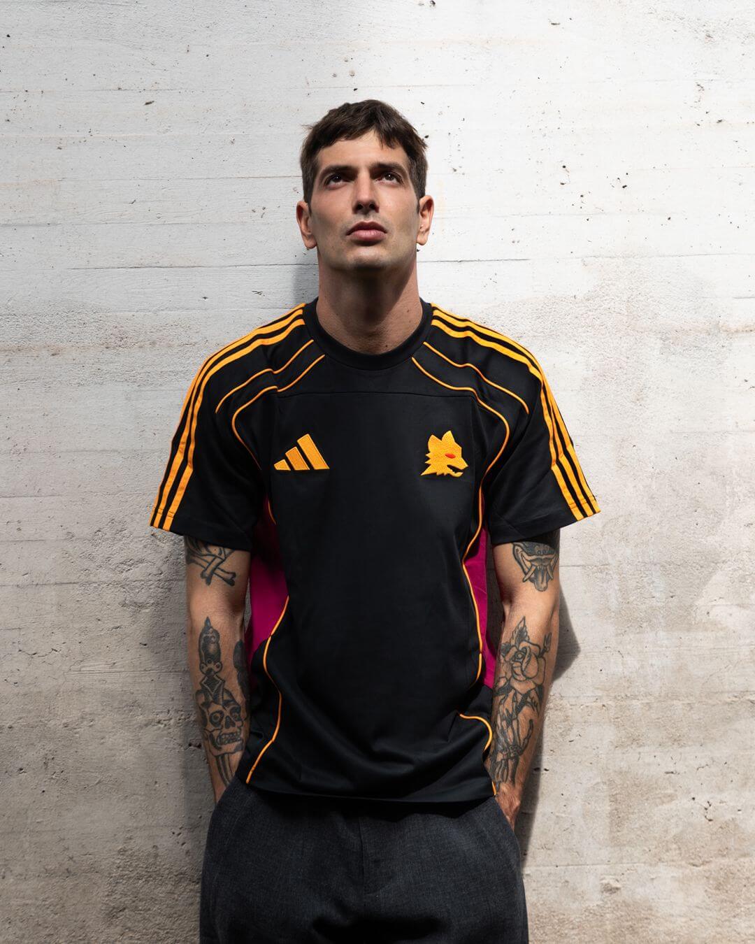 Coleção Urban Purist AS Roma 2025 Adidas kit