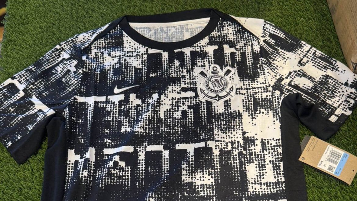 Camisa pré-jogo do Corinthians 2026 Nike