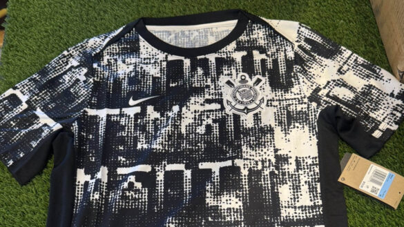 Camisa pré-jogo do Corinthians 2026 Nike