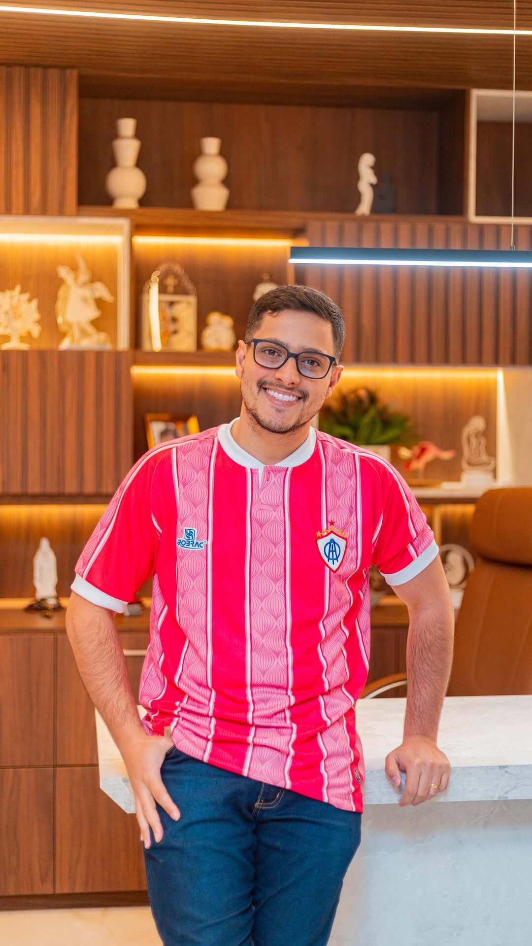 Itabaiana lança camisa para o Outubro Rosa 2025