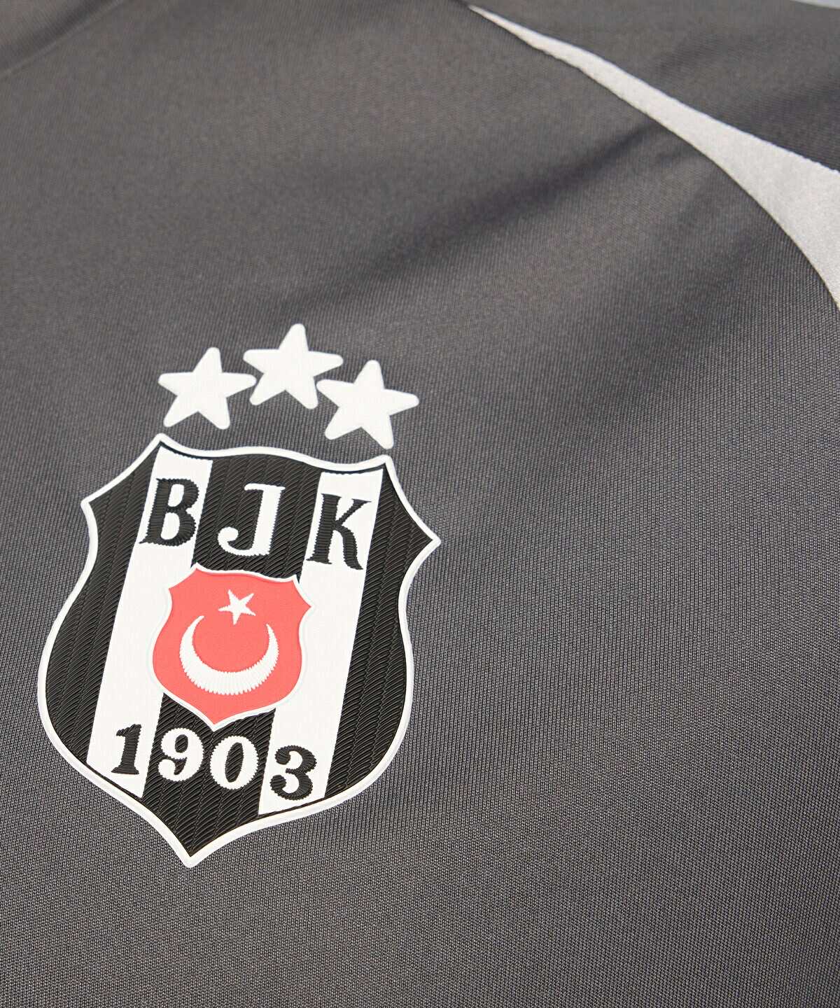 Quarta camisa do Besiktas 2025-2026 é lançada pela adidas