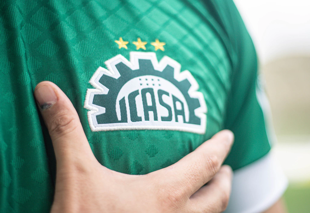 Camisa titular do Icasa 2025 é lançada pela Lance