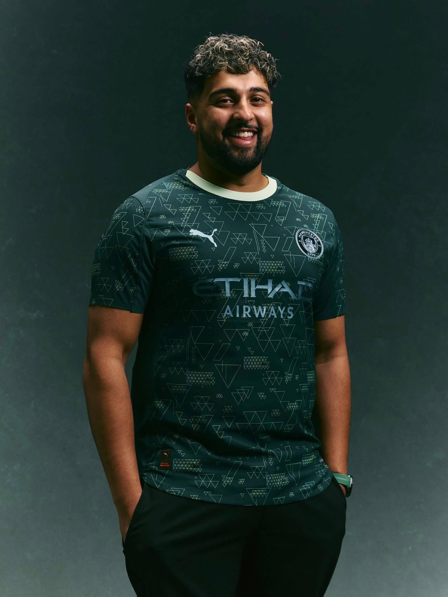 Camisa especial do Manchester City 2025-2026 PUMA x EA Sports