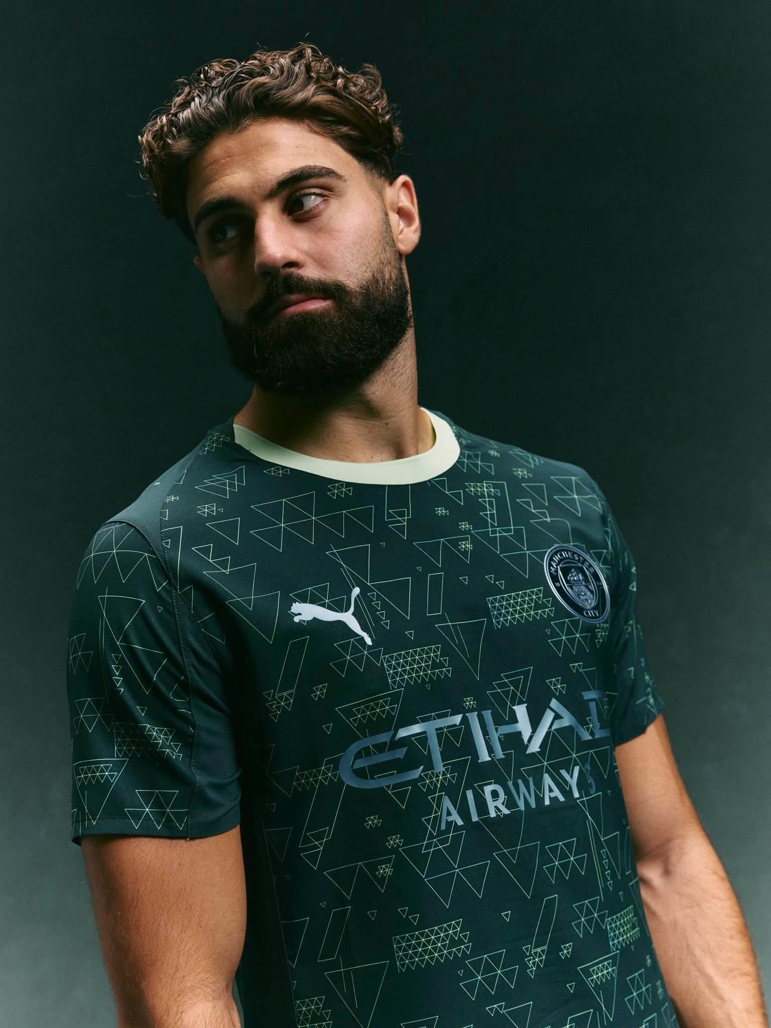 Camisa especial do Manchester City 2025-2026 PUMA x EA Sports