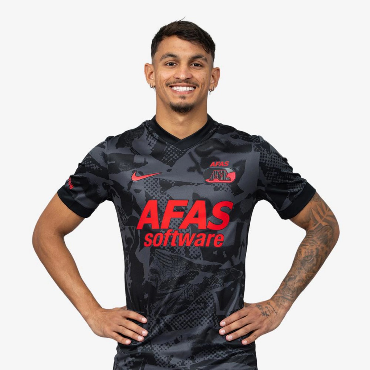 Terceira camisa do AZ Alkmaar 2025-2026 é lançada pela Nike