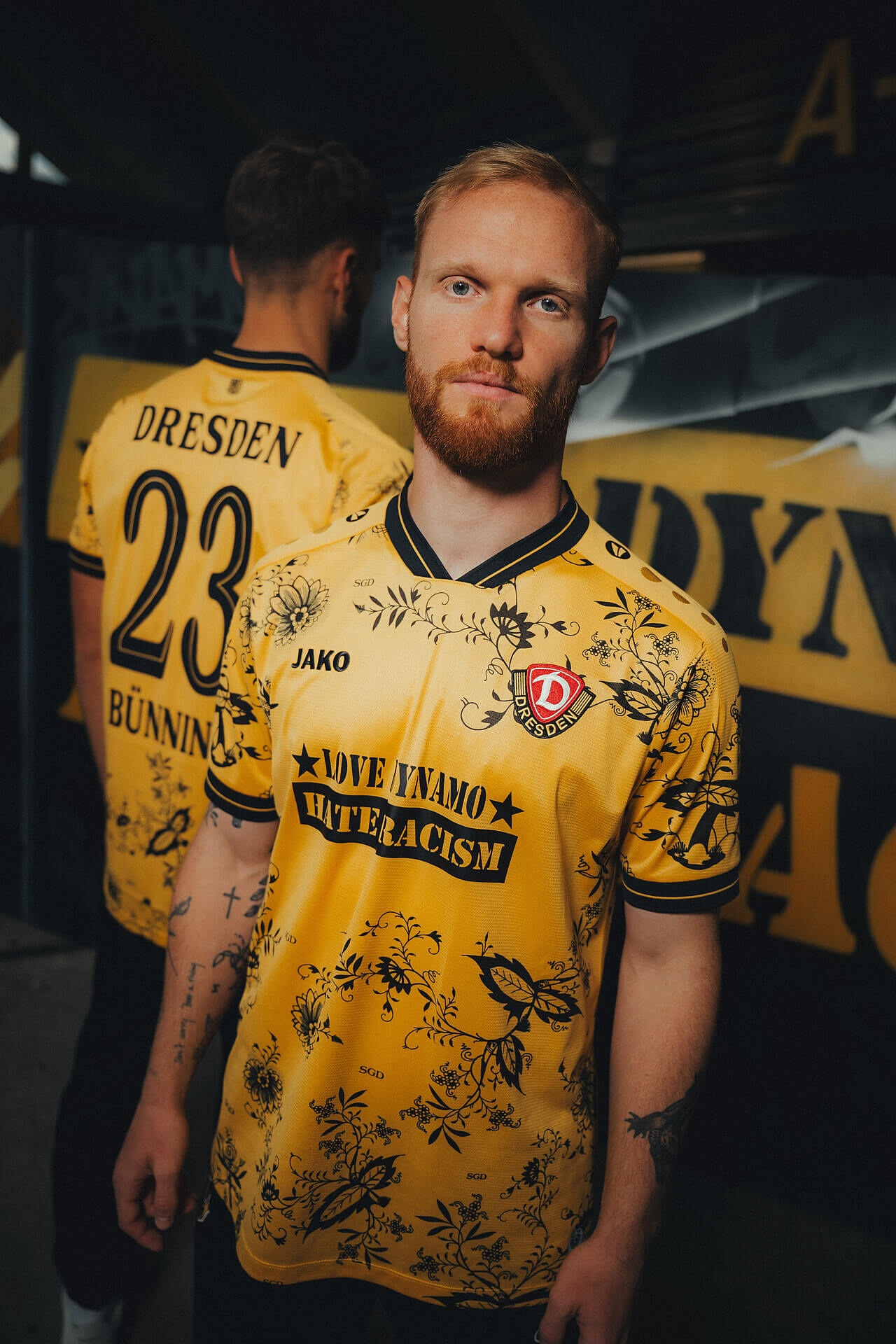 Dynamo Dresden lança camisa contra o racismo