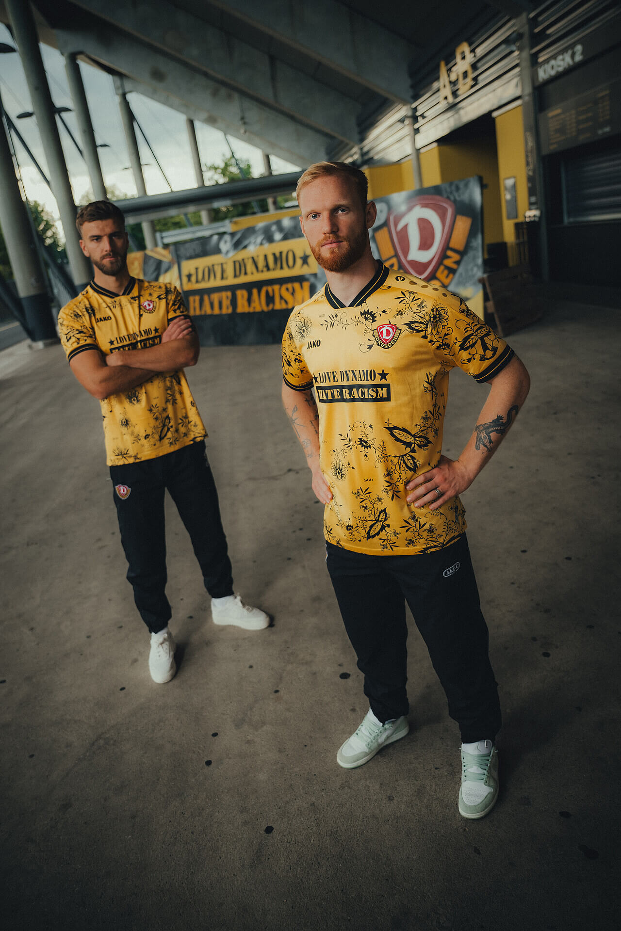 Dynamo Dresden lança camisa contra o racismo