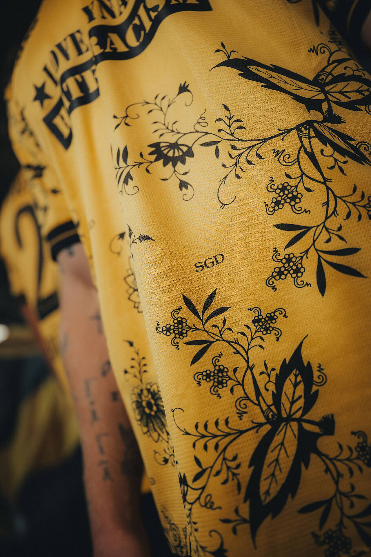 Dynamo Dresden lança camisa contra o racismo