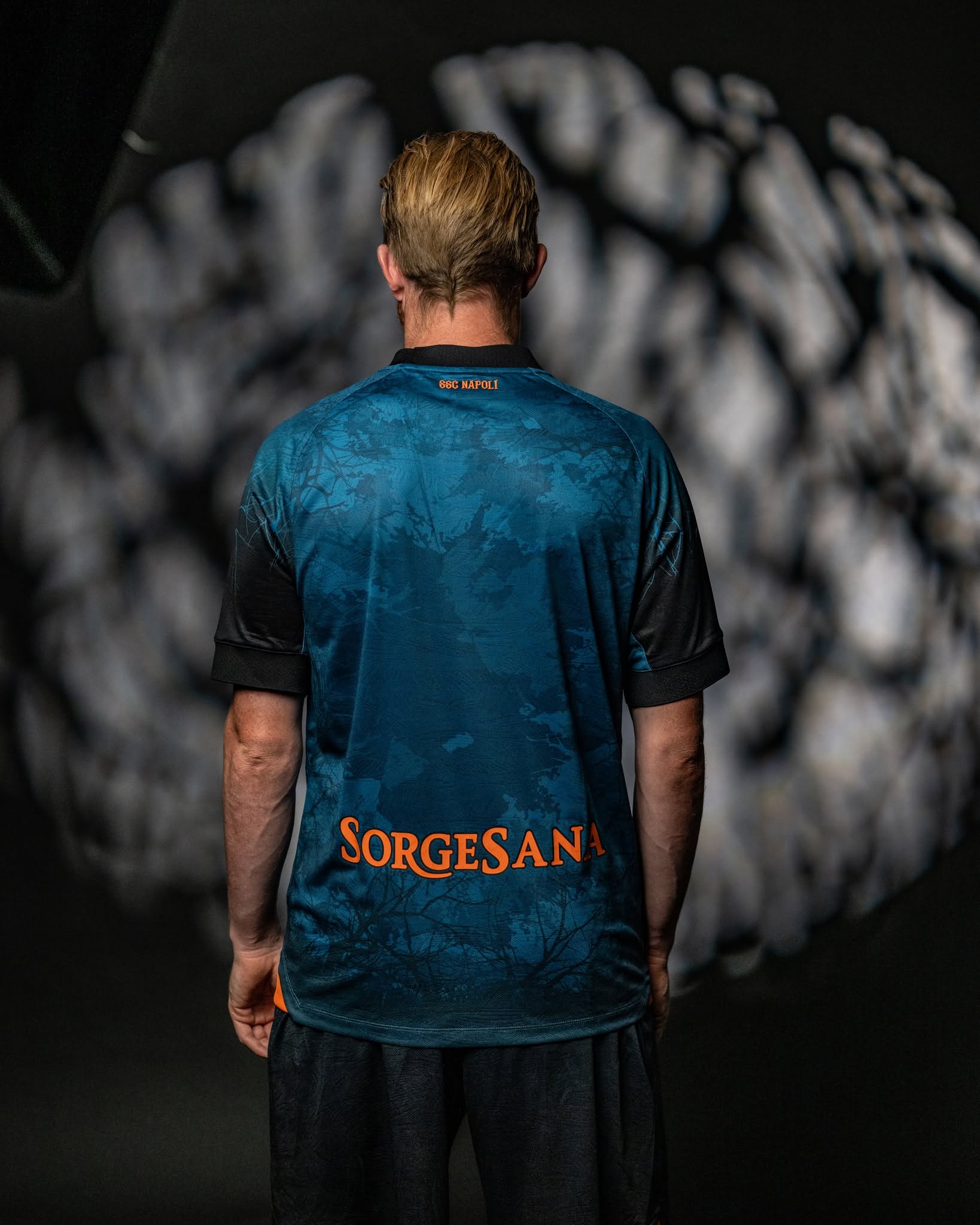 Napoli lança novas camisas para o Halloween 2025