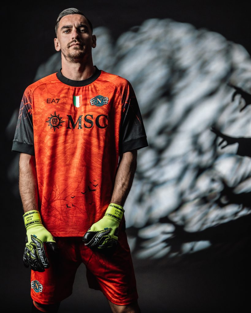 Napoli lança novas camisas para o Halloween 2025