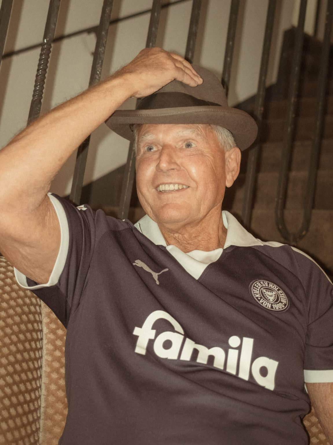 Camisa dos 125 anos do Holstein Kiel 2025 PUMA kit