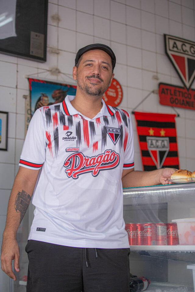 Camisa retrô do Atlético-GO 1996 - Luta e Tradição