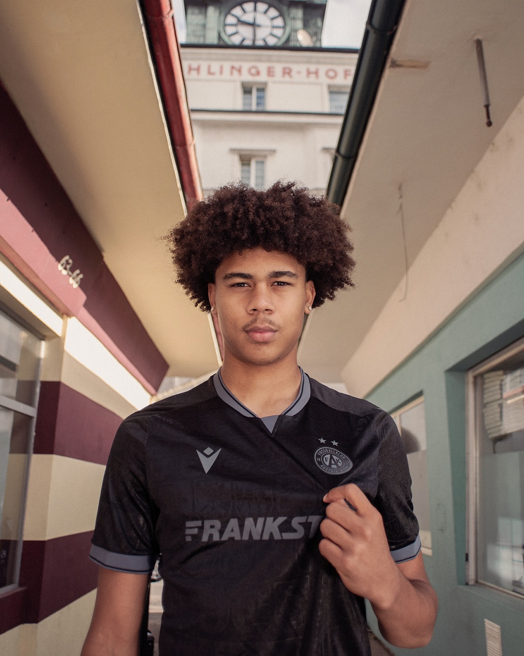 Austria Wien lança camisa especial em edição limitada