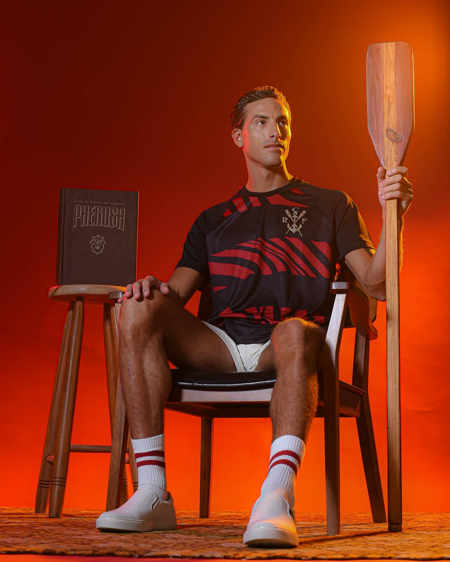 Flamengo lança camisa em homenagem aos 130 anos