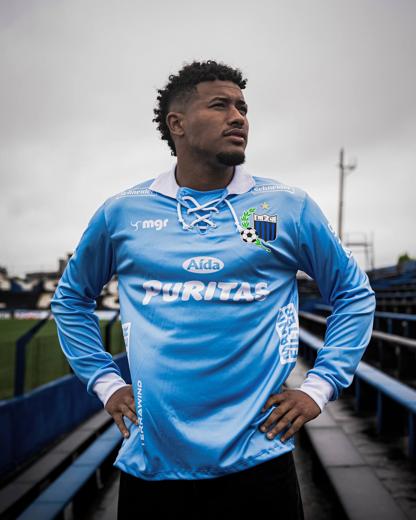 Liverpool-URU lança camisa em homenagem à celeste uruguaia