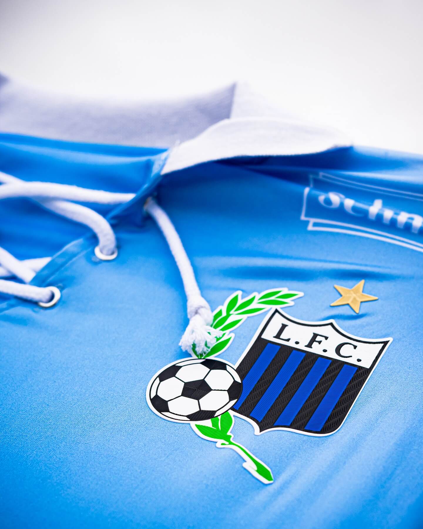 Liverpool-URU lança camisa em homenagem à celeste uruguaia