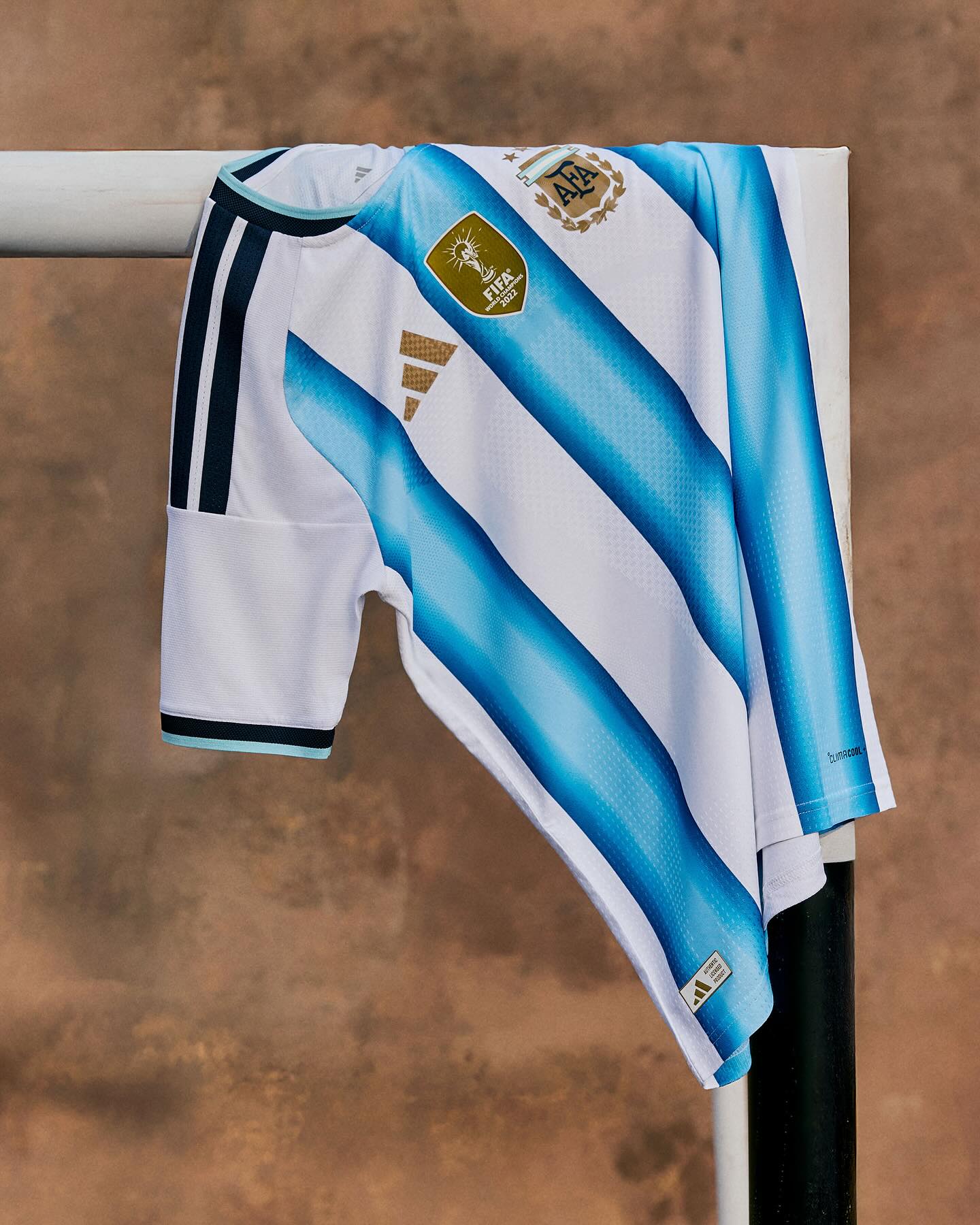 adidas lança nova camisa titular da Argentina para a Copa do Mundo 2026