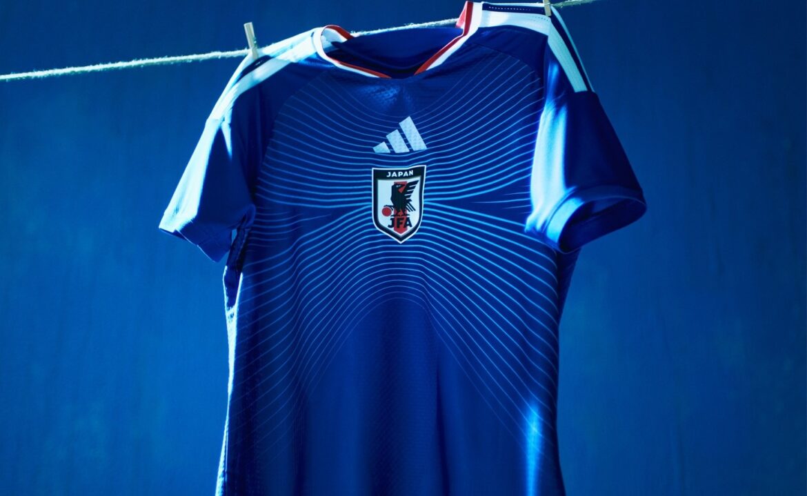 Camisa titular do Japão para a Copa 2026 é lançada pela adidas