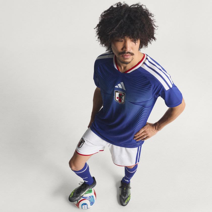 Camisa titular do Japão 2026-2027 adidas kit