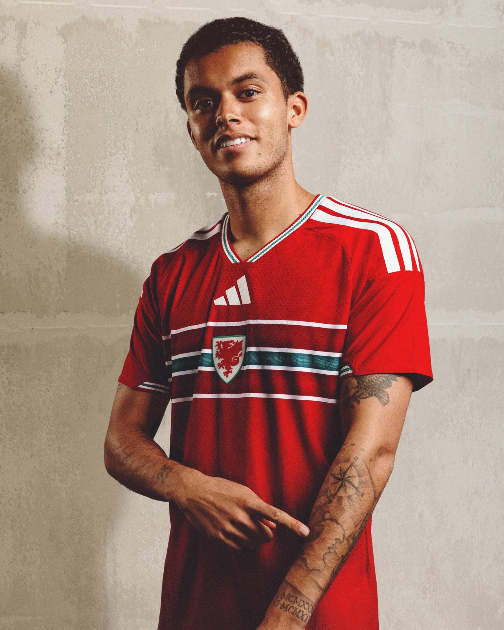 Camisa titular do País de Gales 2026-2027 adidas