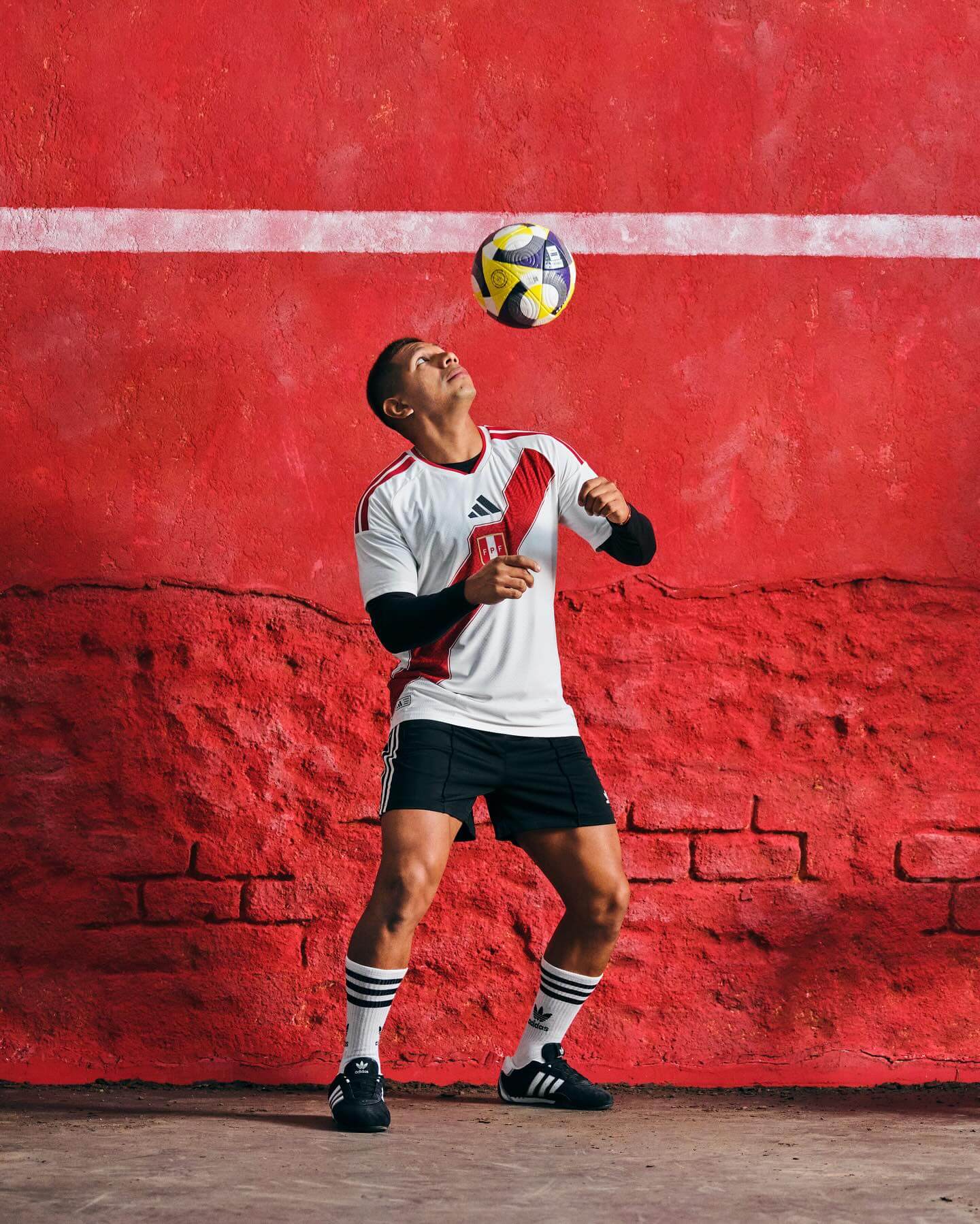 Camisa titular do Peru 2026-2027 adidas