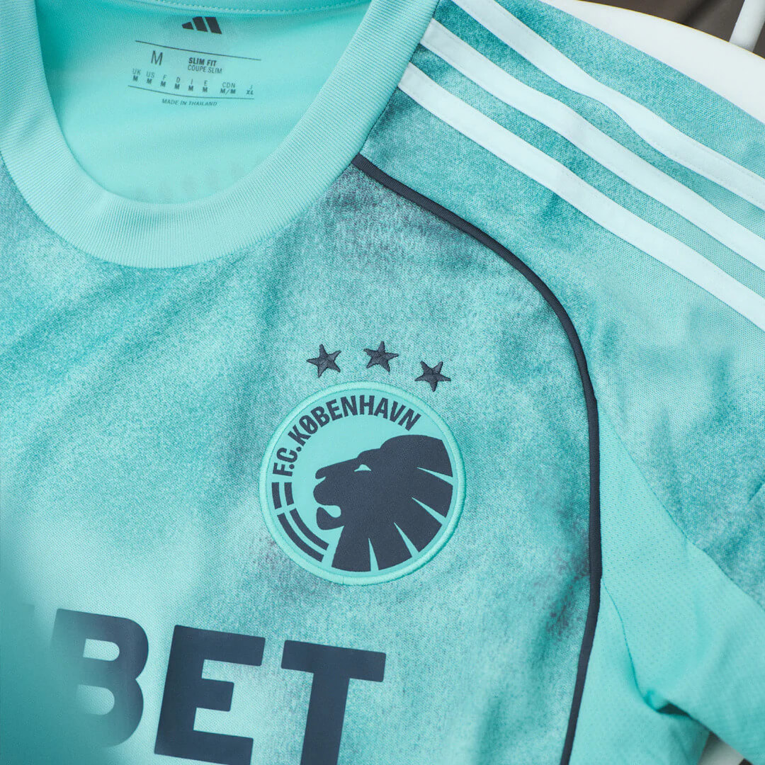 Terceira camisa do FC Copenhagen 2025-2026 é lançada pela adidas