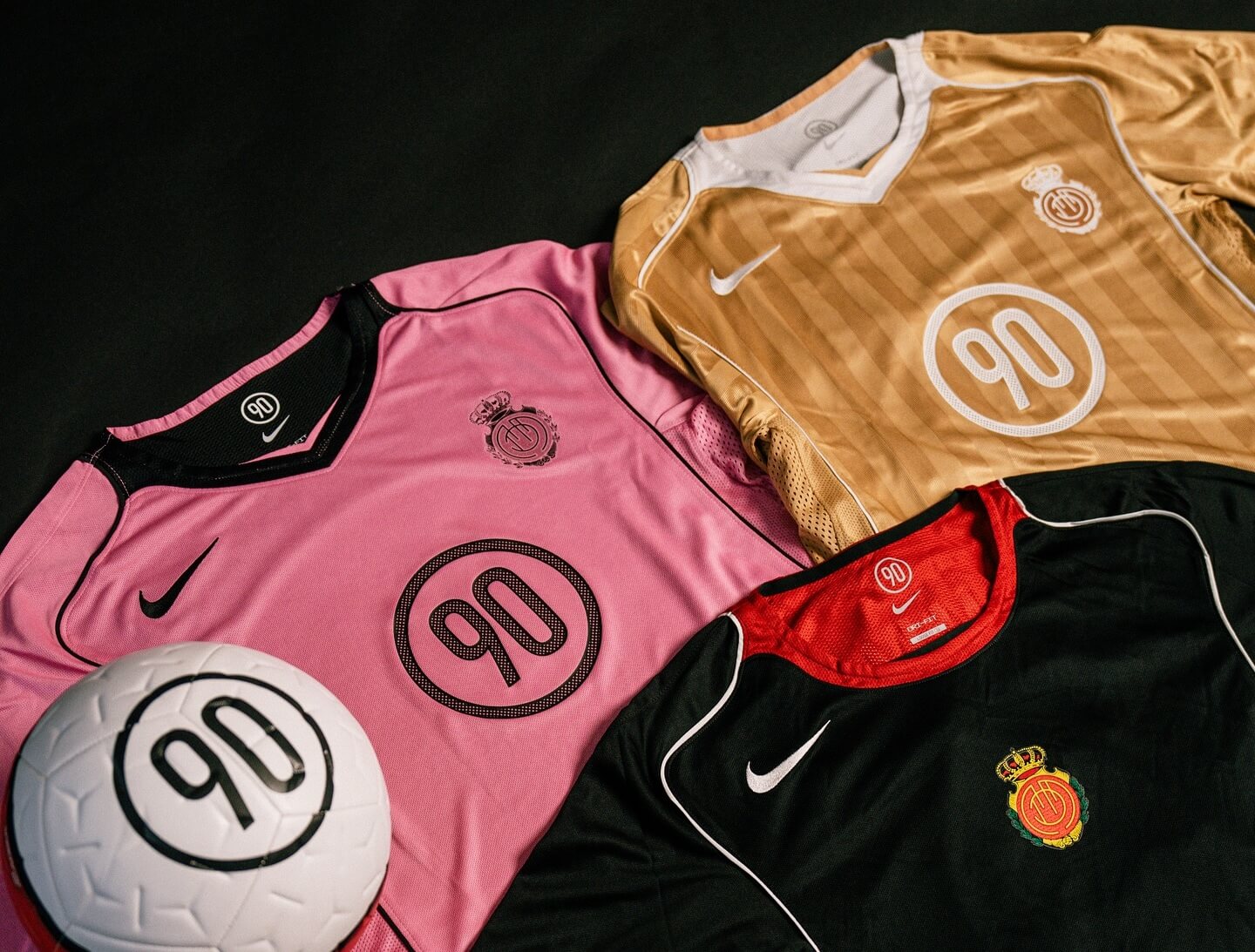 Mallorca lança coleção Total 90 da Nike » Mantos do Futebol