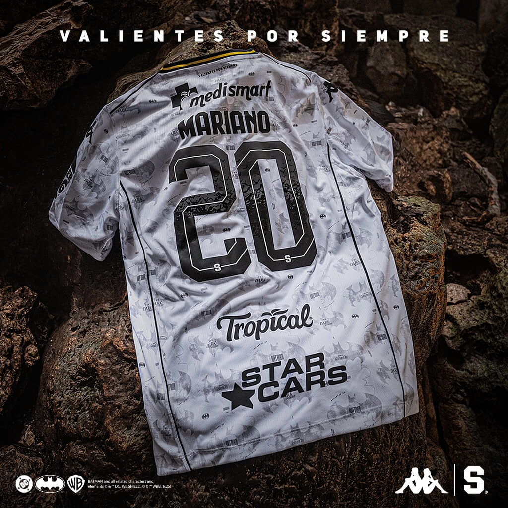 Camisas do Batman do Deportivo Saprissa 2025-2026 Kappa Branca
