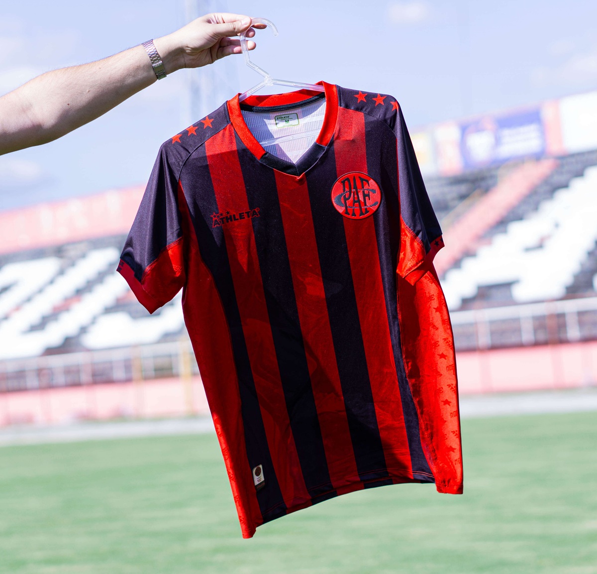 Camisas do Pouso Alegre FC 2026 são reveladas pela Athleta