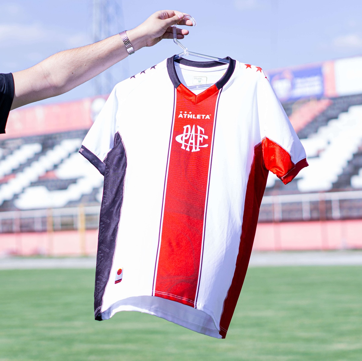 Camisas do Pouso Alegre FC 2026 são reveladas pela Athleta