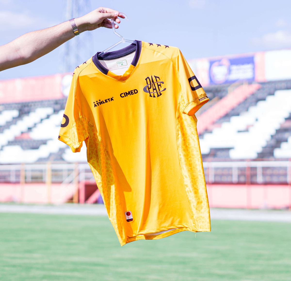 Camisas do Pouso Alegre FC 2026 são reveladas pela Athleta