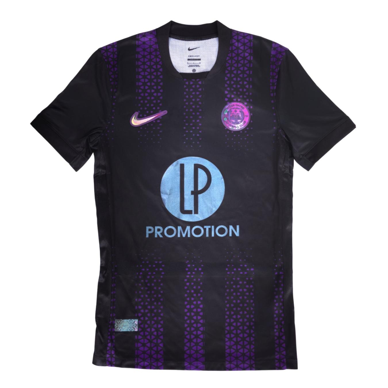 Toulouse FC apresenta nova terceira camisa da Nike para 2025-2026