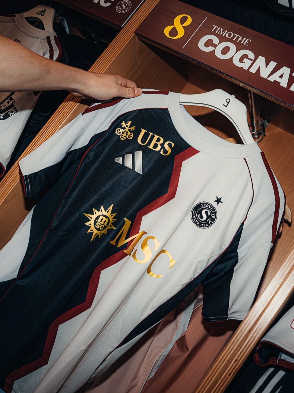 Servette FC lança camisa em homenagem à 'Noite da Escalada'