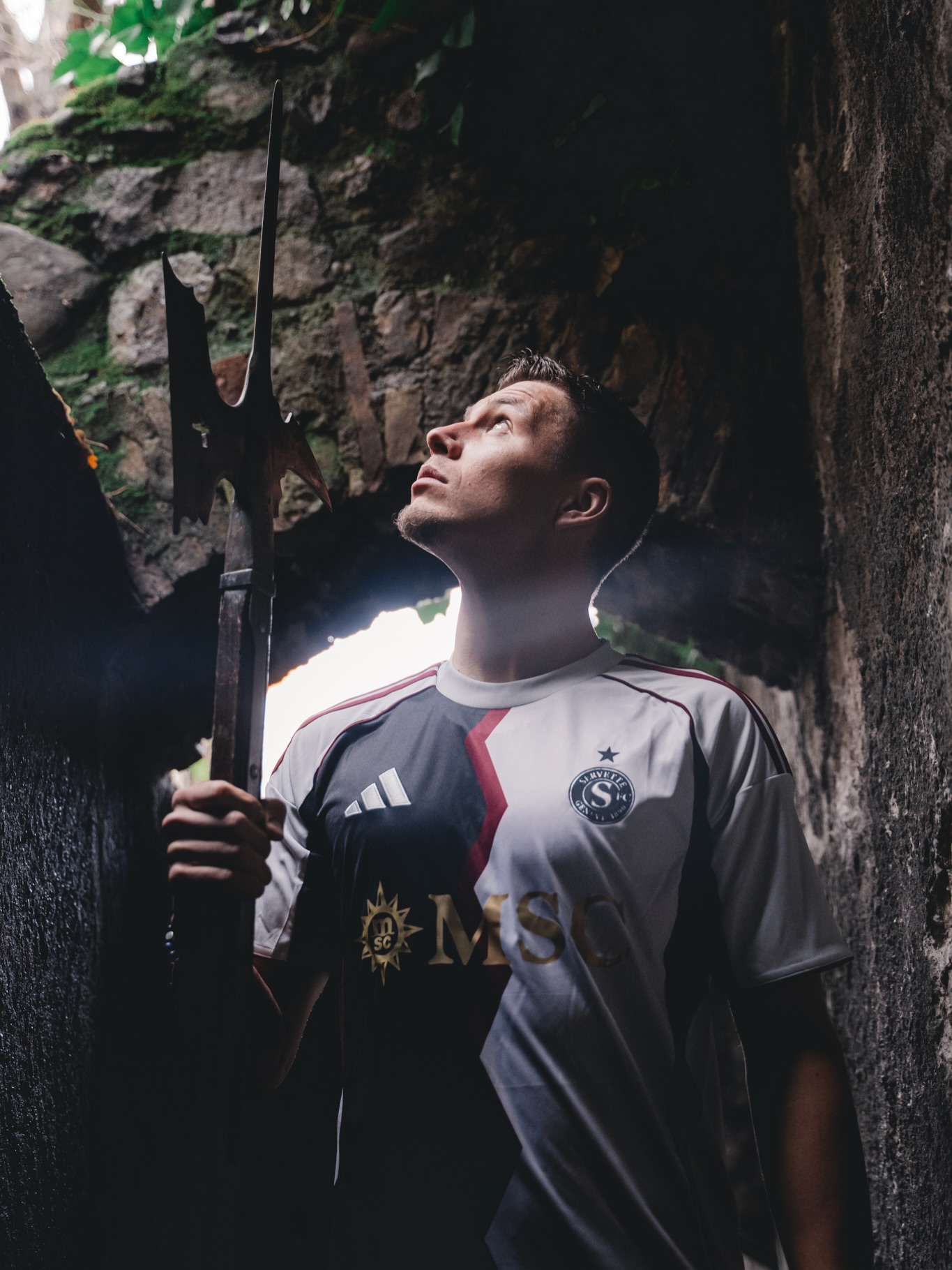 Servette FC lança camisa em homenagem à 'Noite da Escalada'