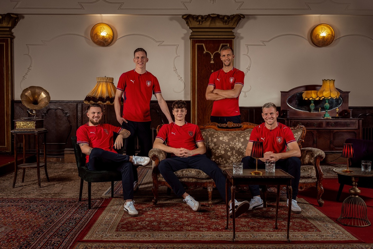 Camisa titular da Tchéquia para 2026-2027 é lançada pela PUMA