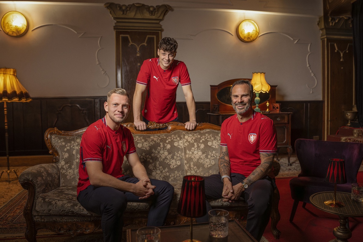 Camisa titular da Tchéquia para 2026-2027 é lançada pela PUMA