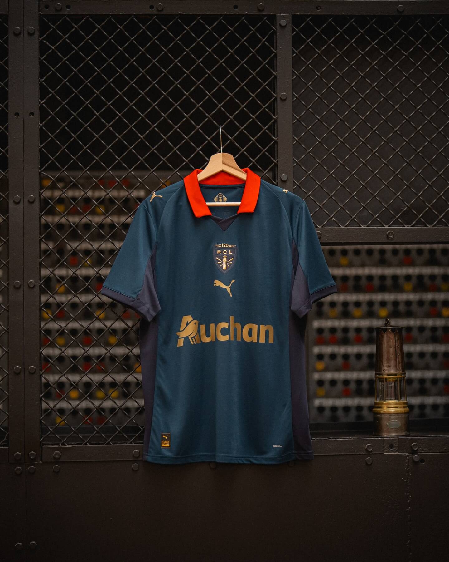 RC Lens lança camisa em homenagem à Santa Bárbara