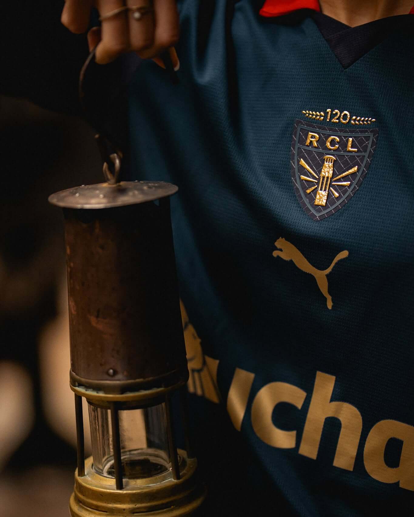 RC Lens lança camisa em homenagem à Santa Bárbara