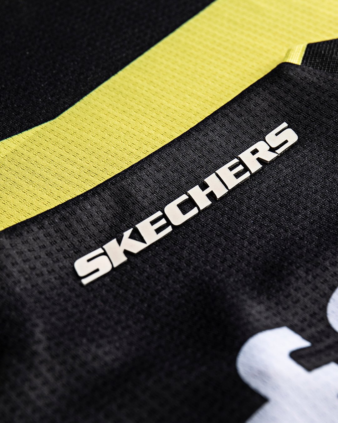 Terceira camisa do Pachuca 2025-2026 homenageia ídolo Miguel Calero