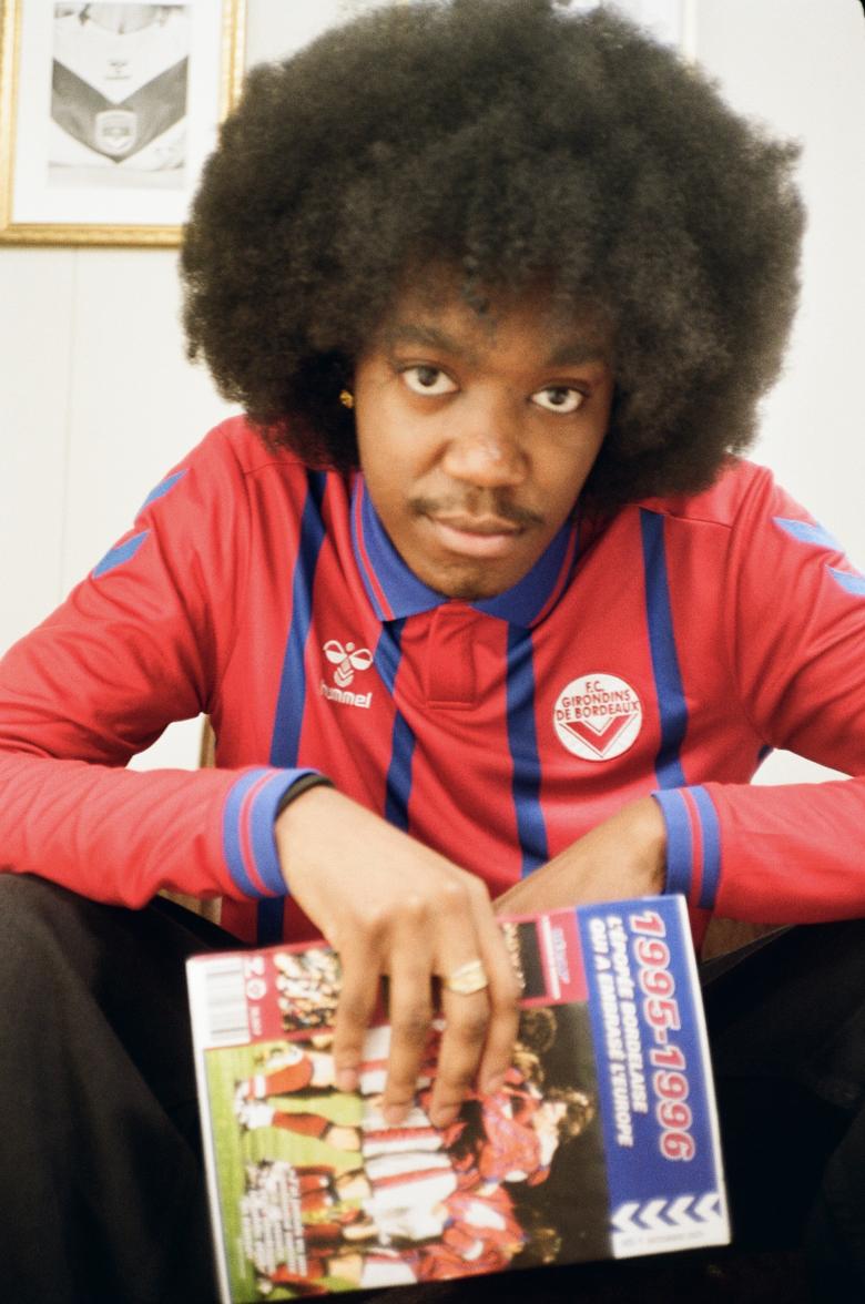 Girondins de Bordeaux lança terceira camisa 2025-2026 da Hummel