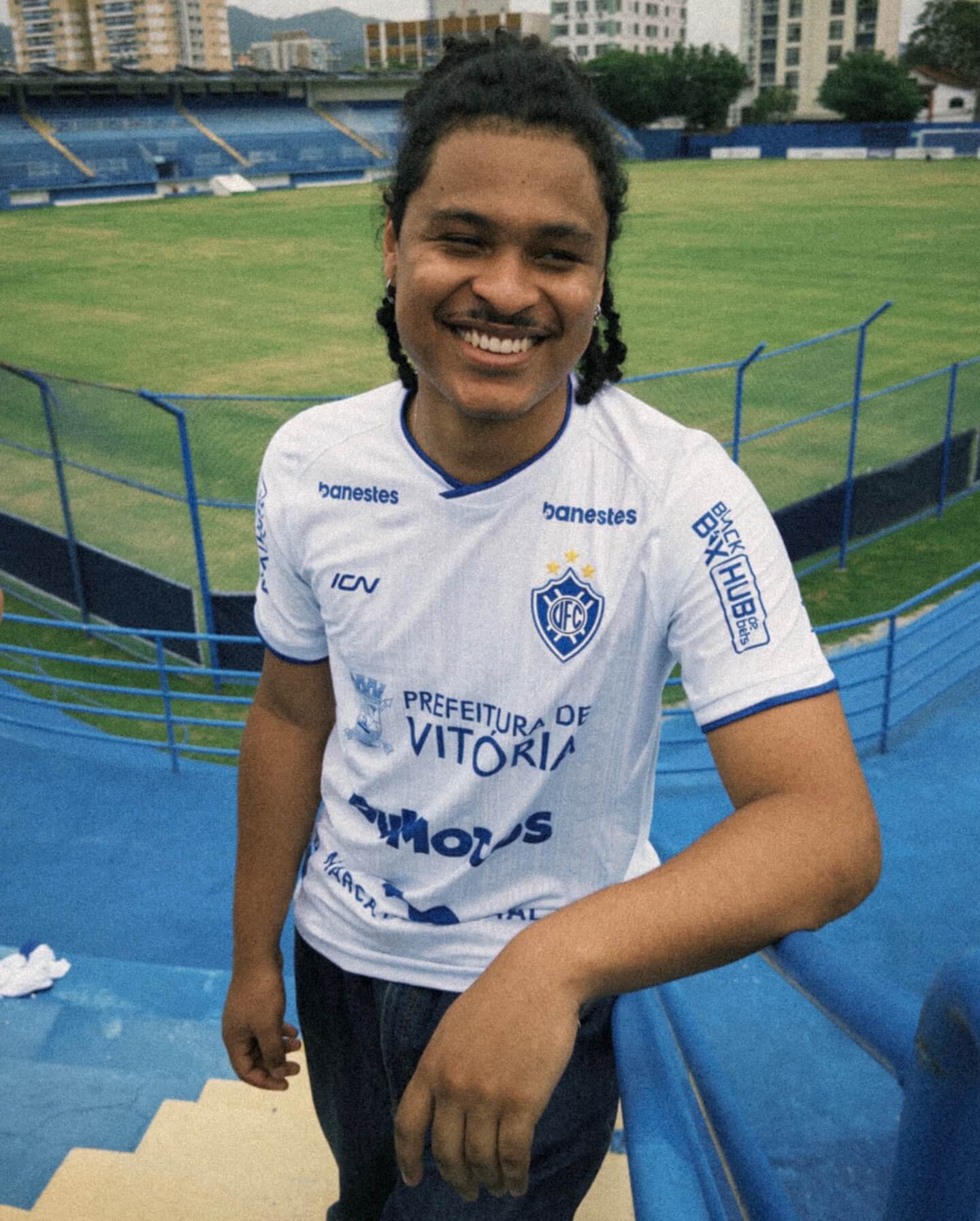 Camisas do Vitória FC 2026 são apresentadas pela Ícone